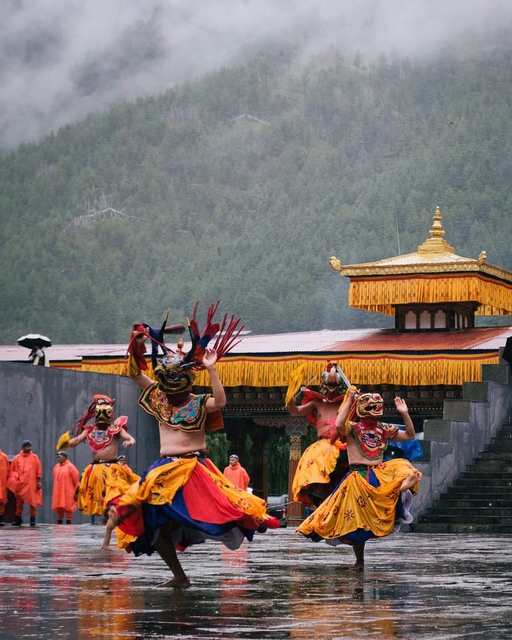 Bhutan Himalayan Kingdom Discovery – Thimphu, Punakha & Paro