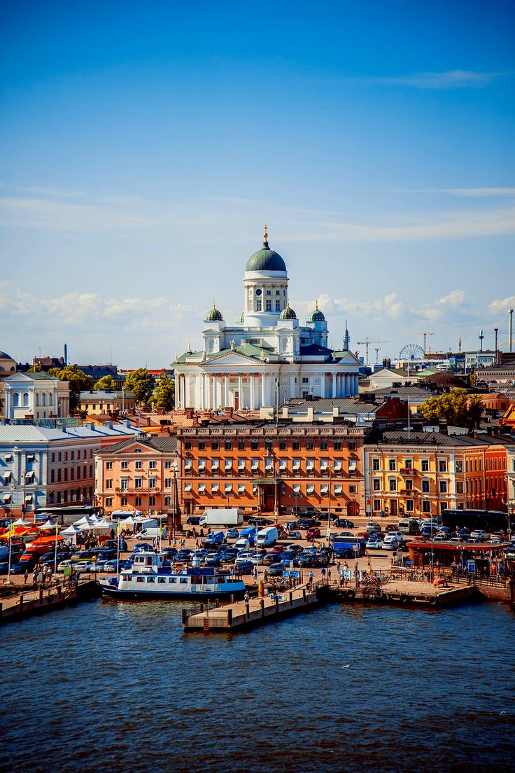Majestic Finland Winter Escape – Helsinki, Rovaniemi & Glass Igloo Experience