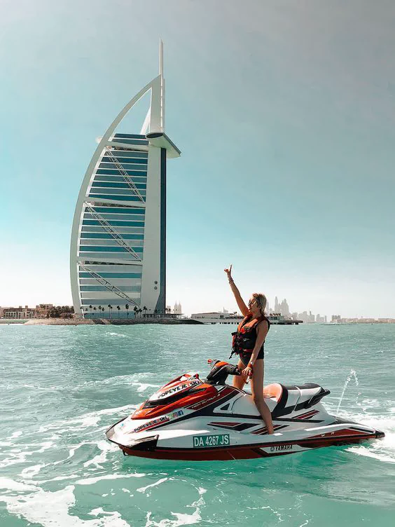 Dubai Luxury Escape – Burj Khalifa, Desert Safari & Abu Dhabi