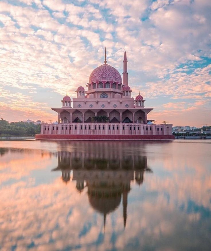 Malaysia Highlights Escape – Kuala Lumpur, Putrajaya & Genting Highlands