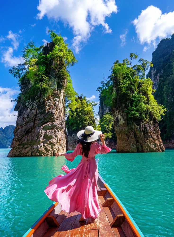 Phuket Island Getaway – Phi Phi, James Bond Island & City Tour